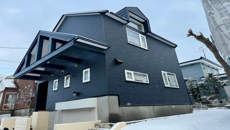 金属サイディング上貼、塗装、屋根板金、軒天ボード上貼他工事no.16928